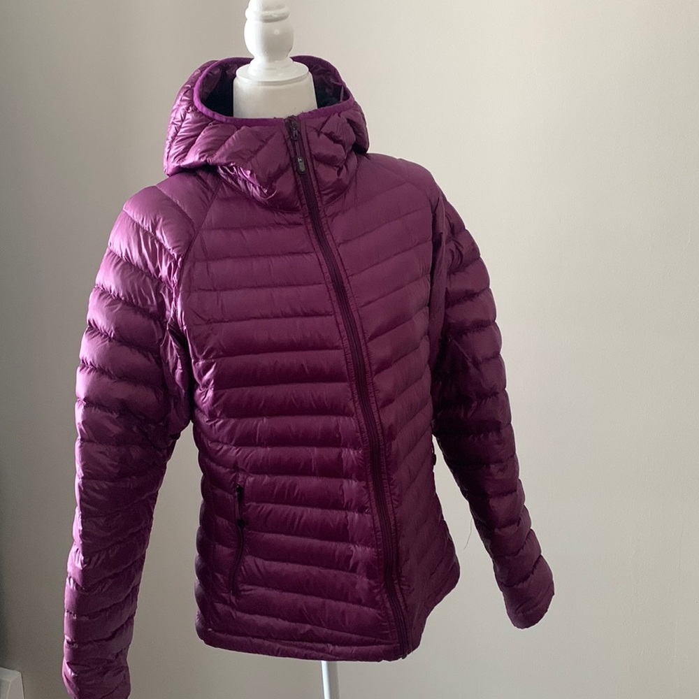 Womens plum colored feather pack hooded jacket